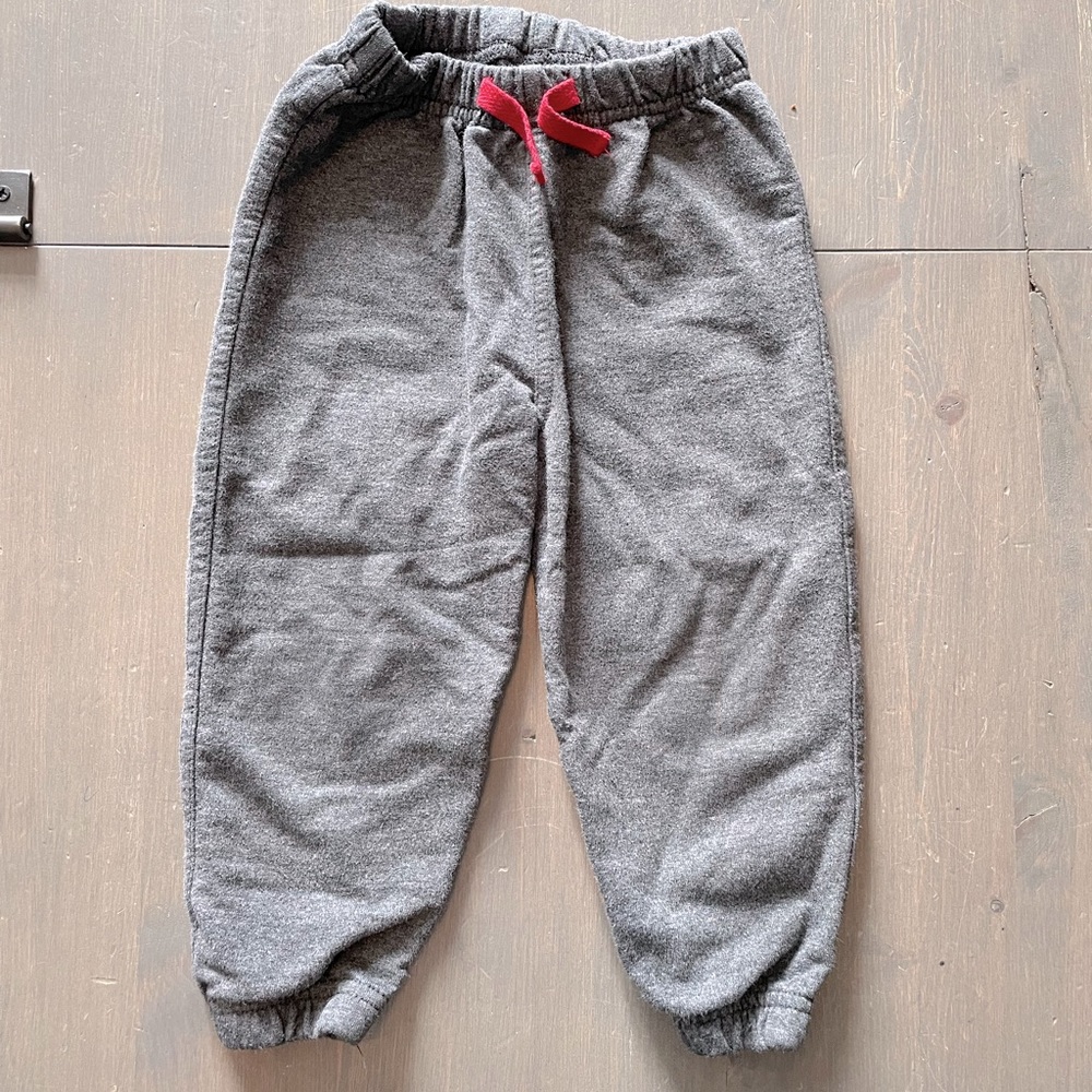 4/$15🌸 18M Gray Sweatpants